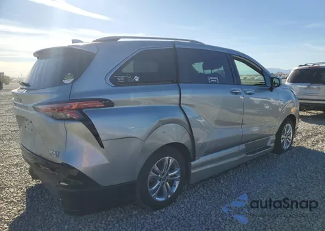 2021 Toyota Sienna Limited z USA, uszkodzony, nr VIN 5TDESKFC7MS026322